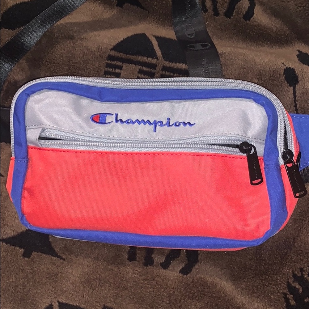 Champion fanny pack